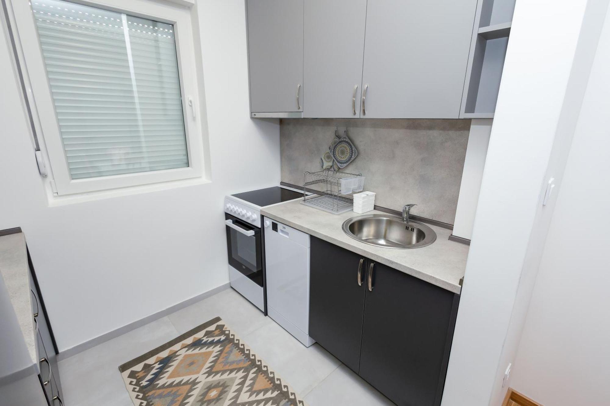 Elegant Escape Podgorica Apartment Ngoại thất bức ảnh
