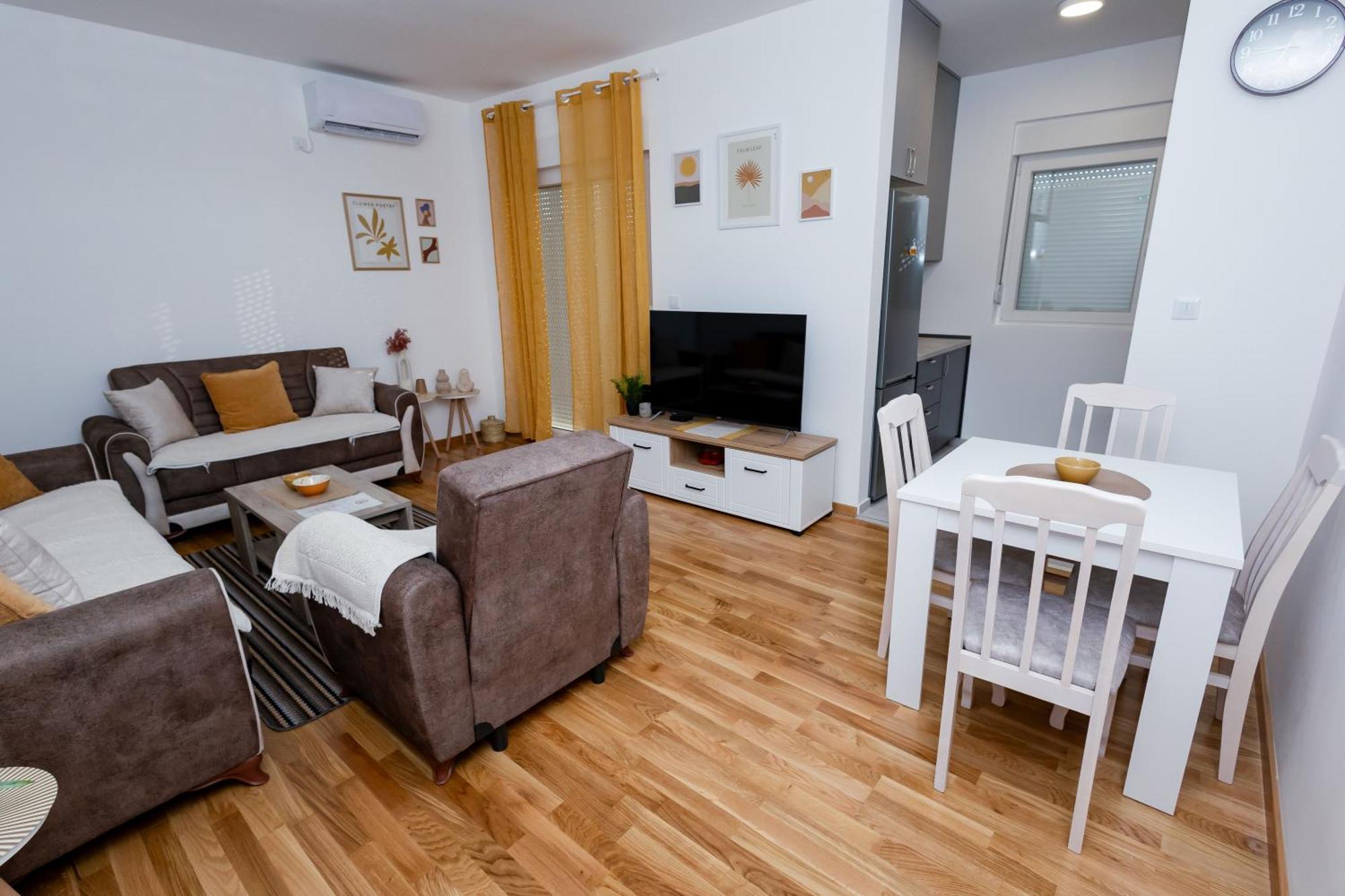 Elegant Escape Podgorica Apartment Ngoại thất bức ảnh