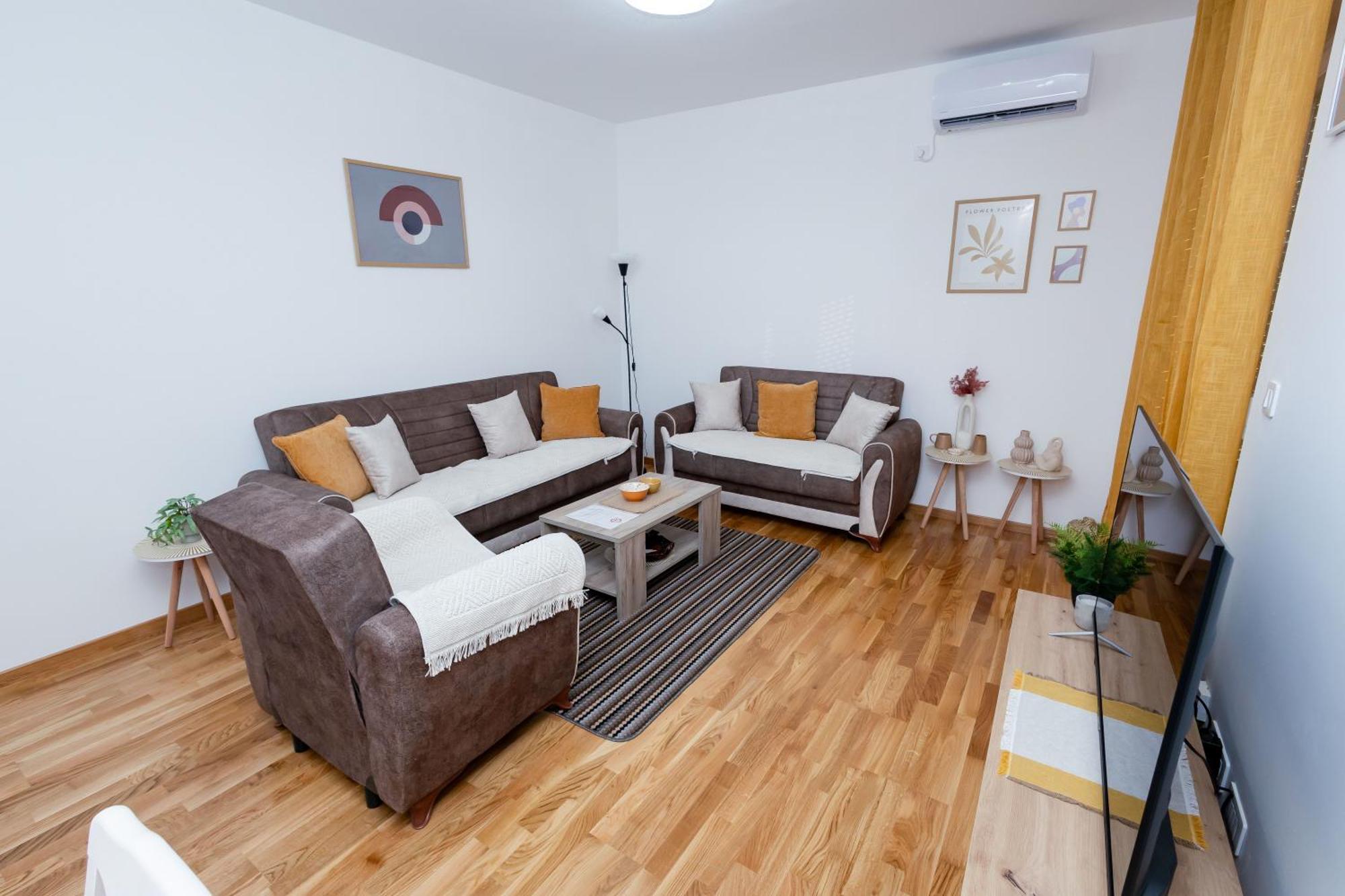 Elegant Escape Podgorica Apartment Ngoại thất bức ảnh
