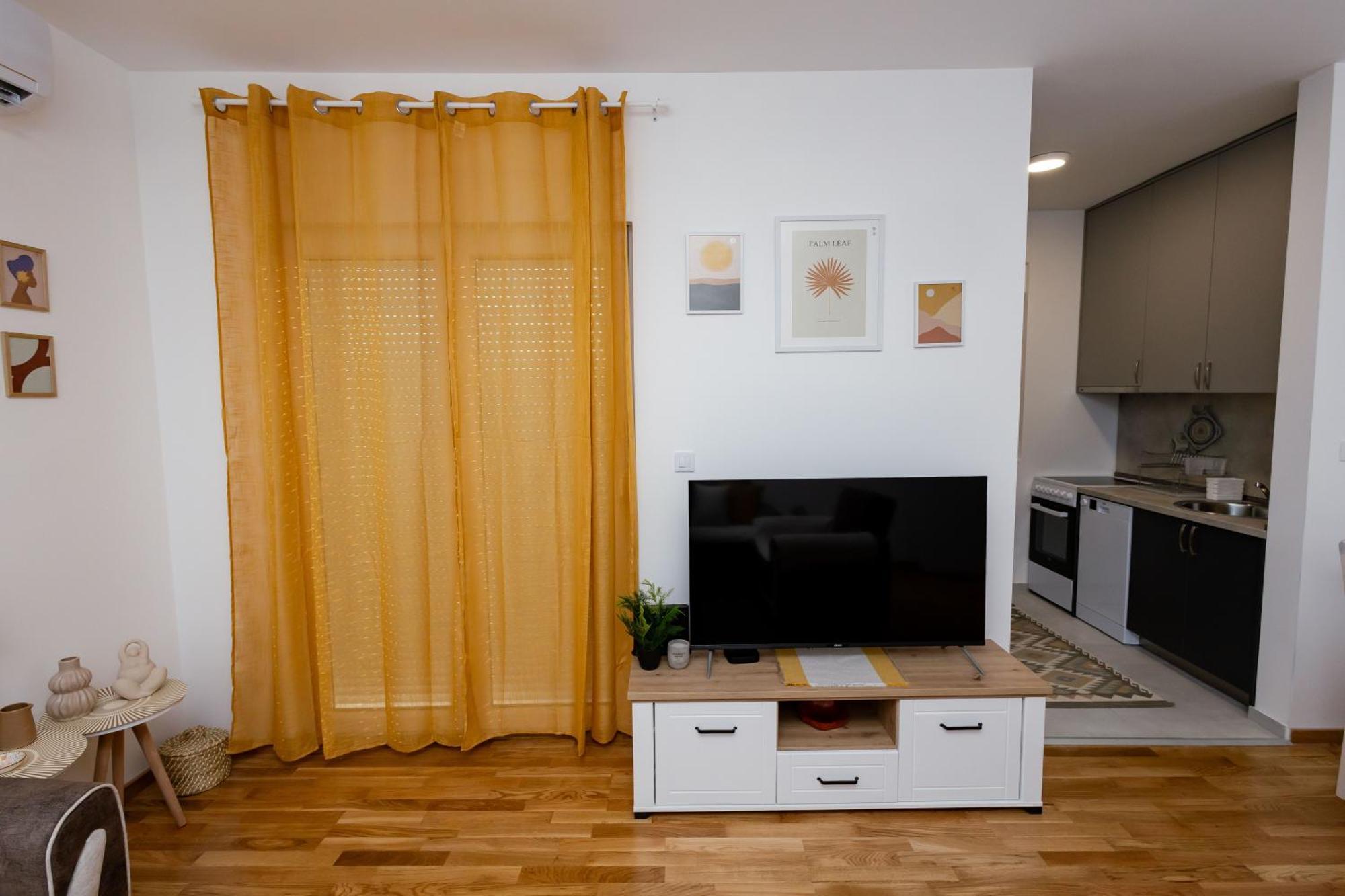 Elegant Escape Podgorica Apartment Ngoại thất bức ảnh